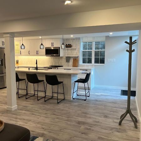 The Croft House - 2 Bedroom 1 Bathroom Suite Burlington Esterno foto